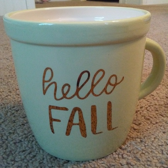 IQ Accessories Other - 💛 IQ Accessories Hello Fall Green oversized Mug